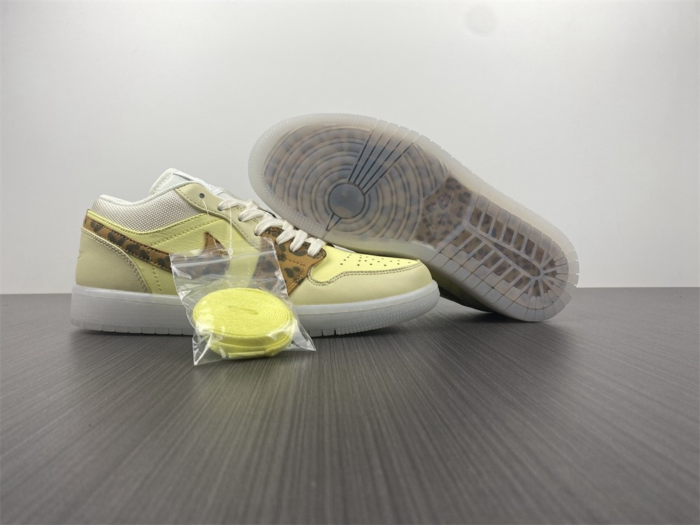 AIR JORDAN 1 LOW 553558-034